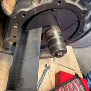 bao-duong-dinh-ky-bom-chan-khong-Becker-